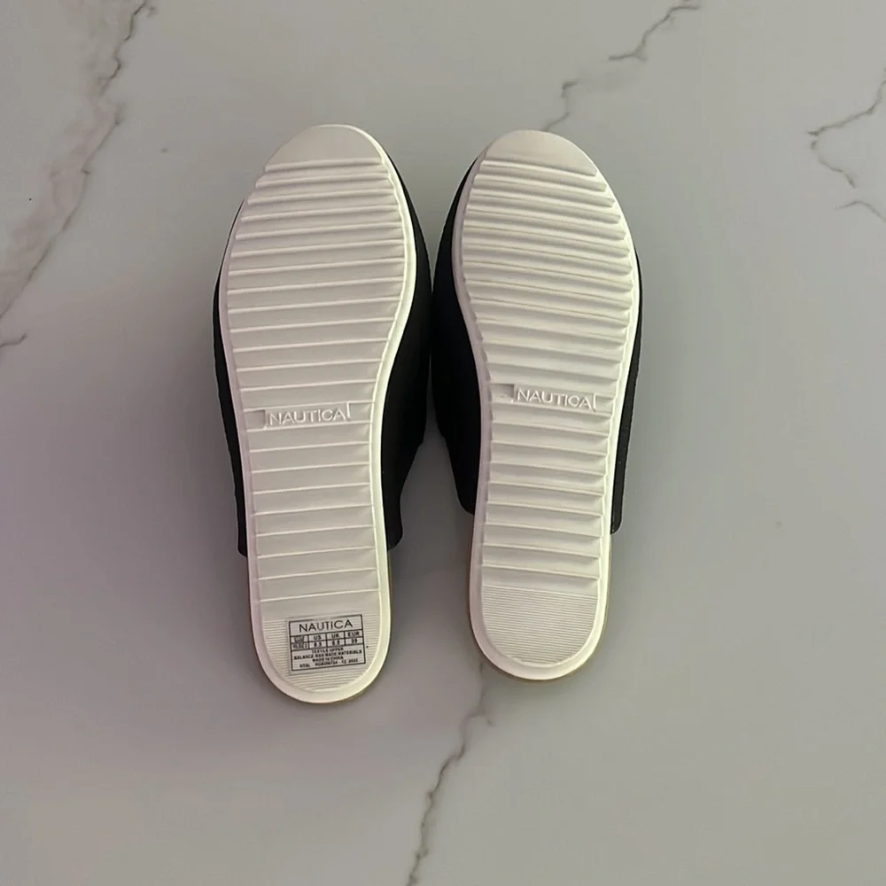 Nautica Ladies Black Knit Slip On Loafers Mules